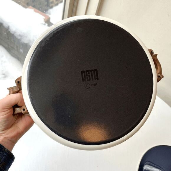 Vintage 1981 Asta Katja German Enamel Bakeware Dish Oak Leaf & Acorn - Picture 3 of 13